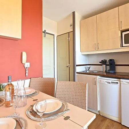 Апартаменты Village Cap Esterel - Le Village-80 By Interhome *