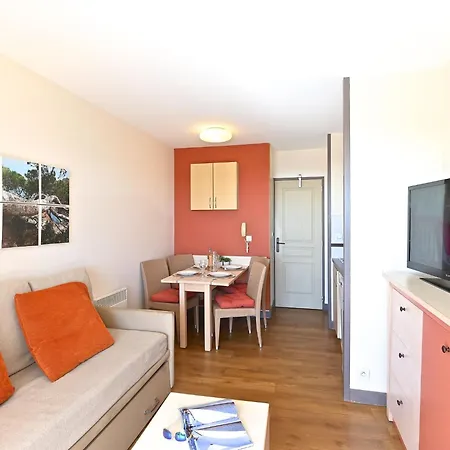 Village Cap Esterel - Le Village-80 By Interhome