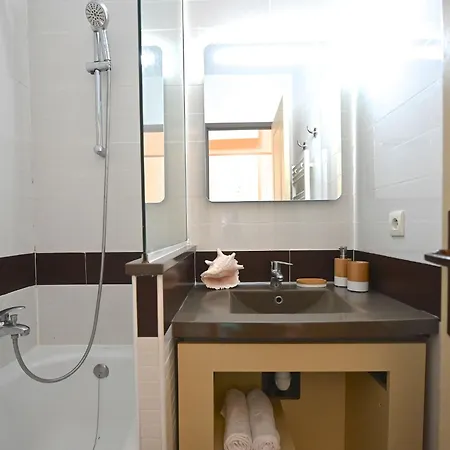 Апартаменты Village Cap Esterel - Le Village-80 By Interhome