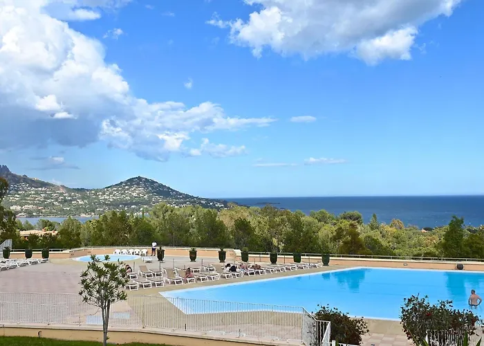 Apartamento Village Cap Esterel - Le Village-80 By Interhome