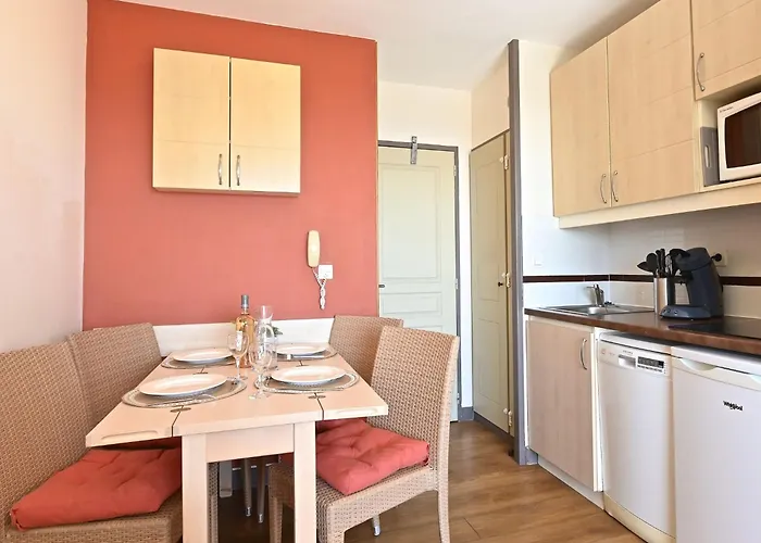 Apartamento Village Cap Esterel - Le Village-80 By Interhome