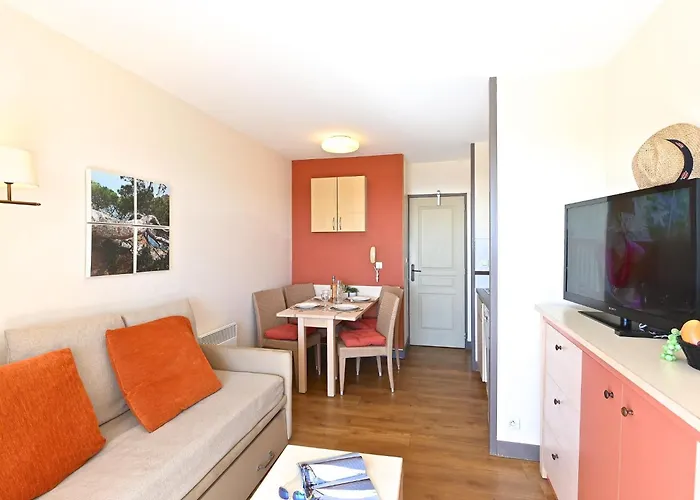 Village Cap Esterel - Le Village-80 By Interhome